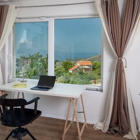 Almar Villa
