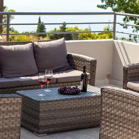 Almar Villa
